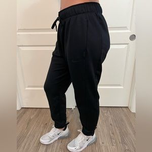 nike black joggers